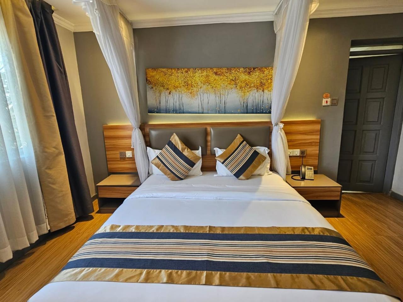 Raha Suites Nairobi Bagian luar foto