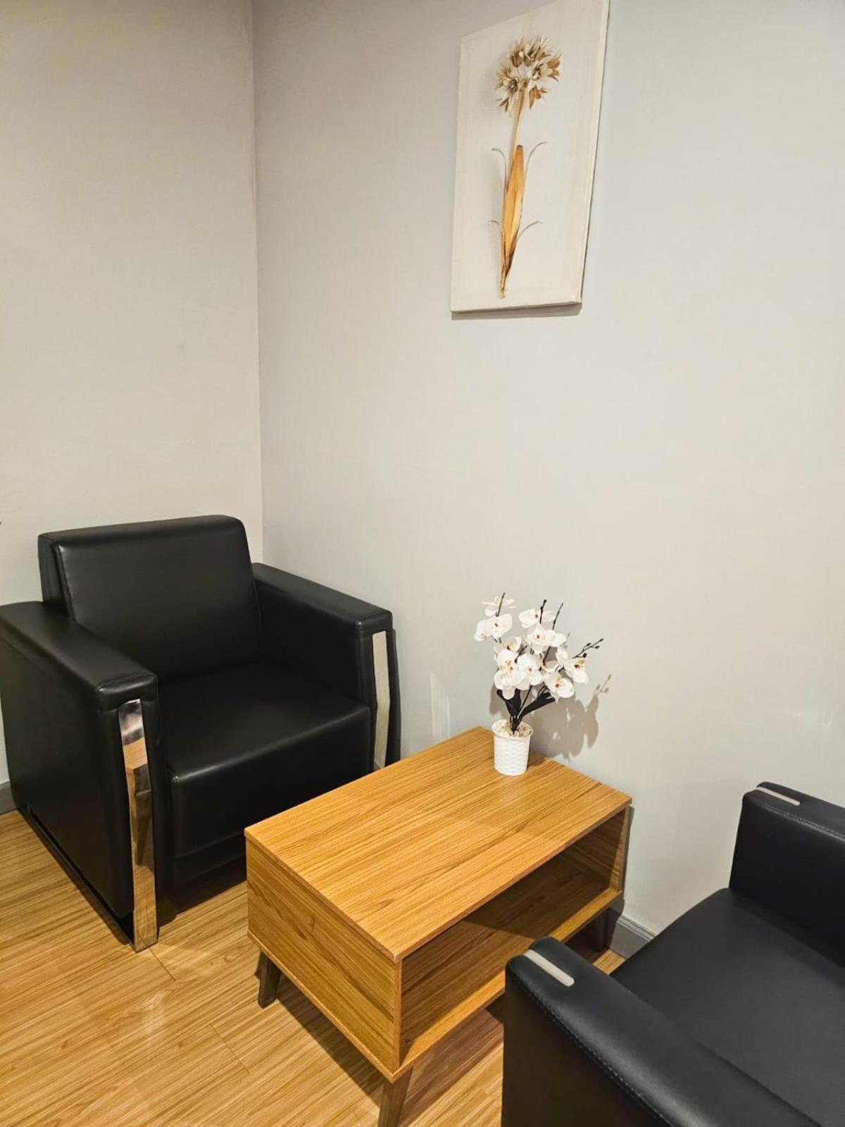 Raha Suites Nairobi Bagian luar foto